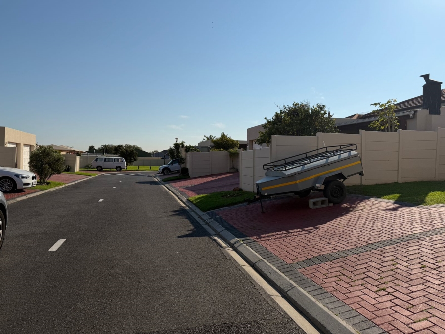 2 Bedroom Property for Sale in Anchorage Park Western Cape
